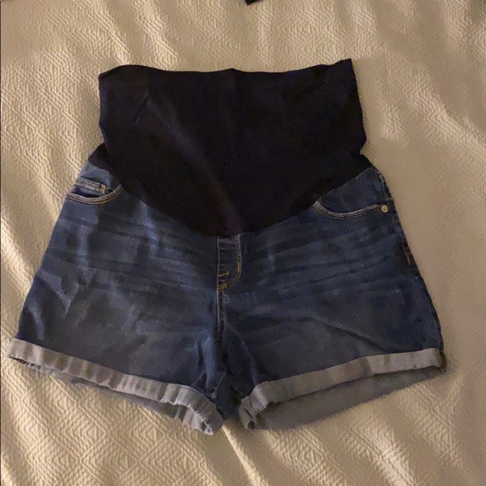 Maternity Shorts - size M